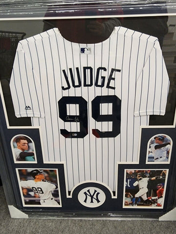 Aaron Judge Signed Framed Matted N.Y. Yankees Jersey Beckett COA