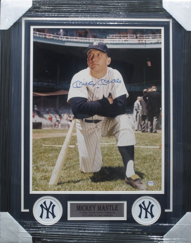 New York Yankees Mickey Mantle SIGNED 16x20 Framed Photo PSA COA