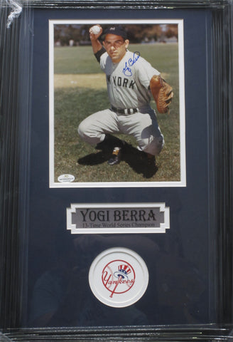 New York Yankees Yogi Berra SIGNED 8x10 Framed Photo WITH COA