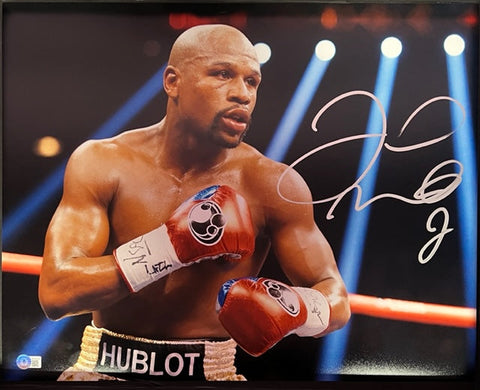 Boxing Floyd Mayweather Signed 16x20 with Beckett COA