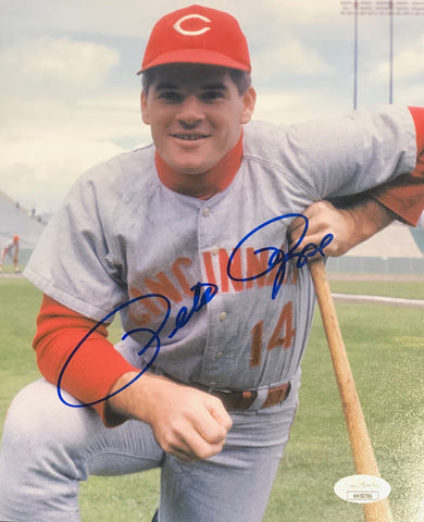 Pete Rose Cincinnati Reds 8x10 Kneeling With JSA COA