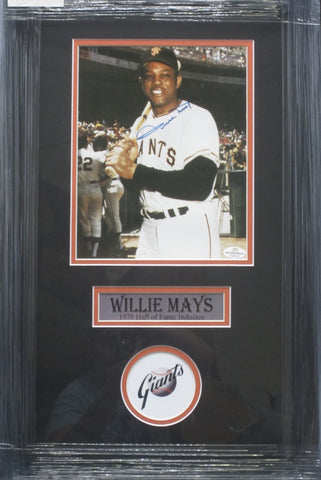 New York Giants Willie Mays SIGNED 8x10 Framed Photo WITH COA