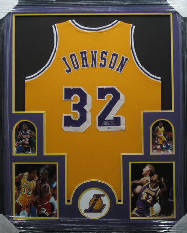 Lakers Magic Johnson SIGNED Framed Matted Jersey BECKETT COA